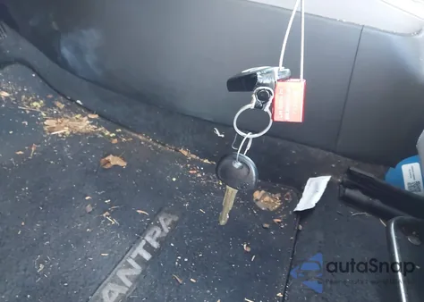 2017 Hyundai Elantra Se z USA, uszkodzony, nr VIN KMHD84LF2HU153772